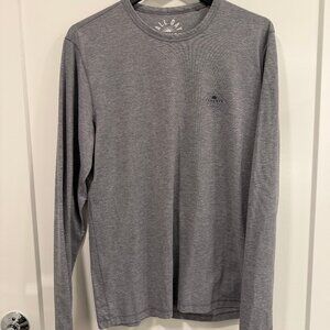 Faherty All Day Performance Long Sleeve Tee – Medium – Light Grey